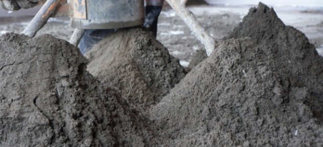 Чем отличается бетон от раствора: состав и применение