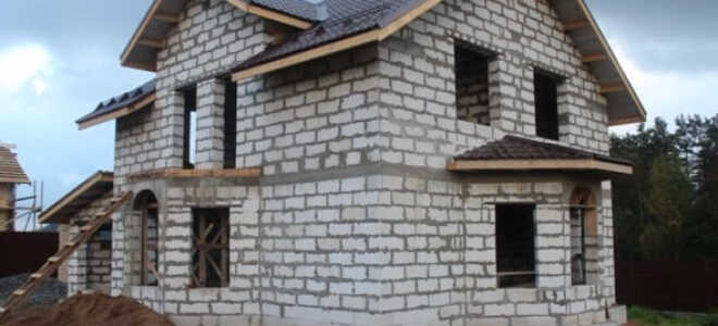 Дом из газобетона своими руками: технология строительства и отделка
