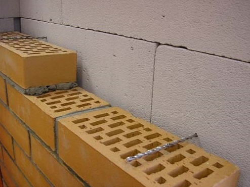 Кирпичная отделка газобетона