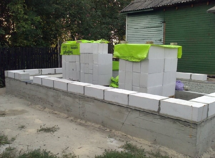 Сколько блоков газобетона в кубе